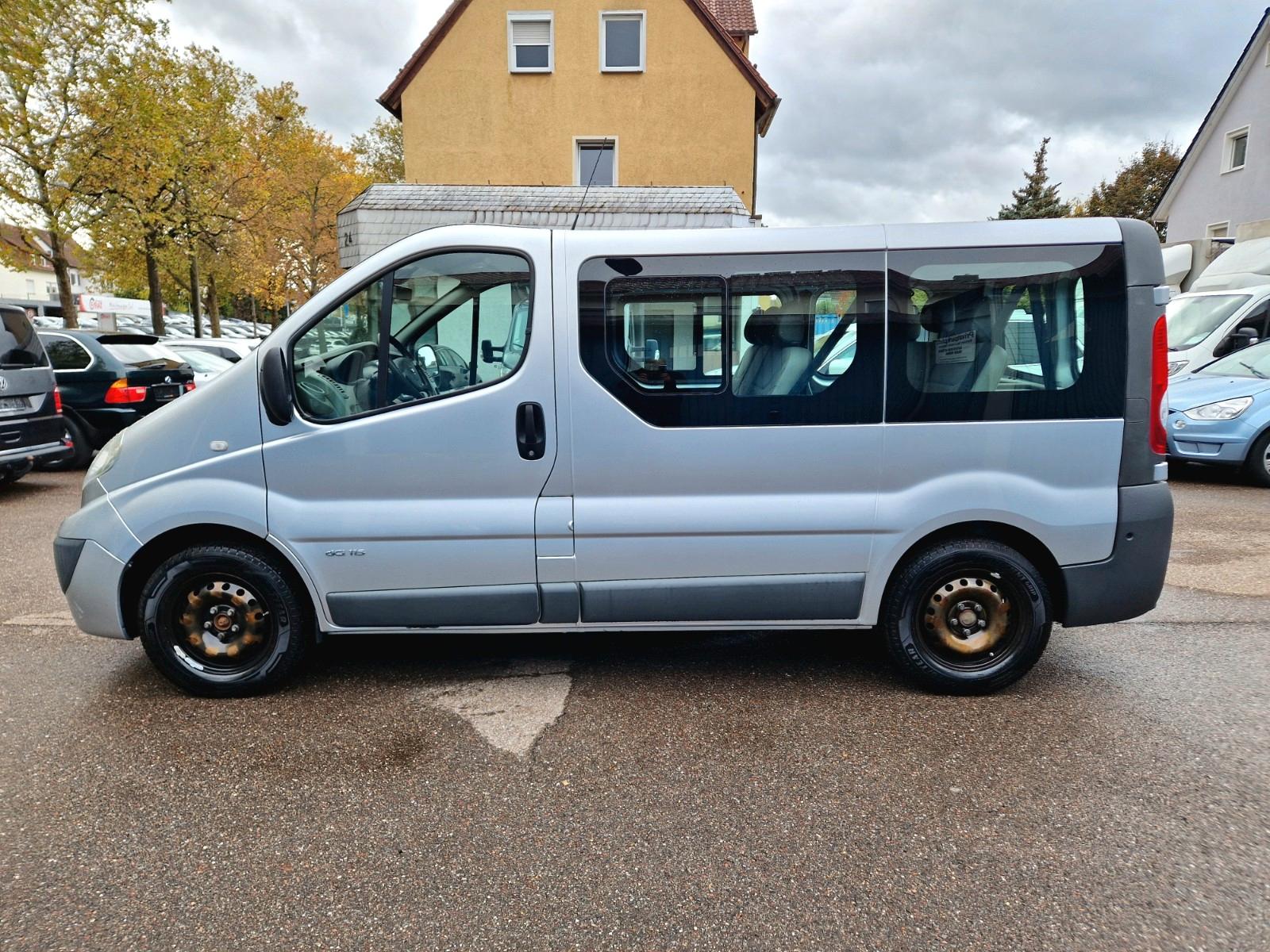 Nissan Primastar Kombi L1H1 Premium +9SITZE+AHK+