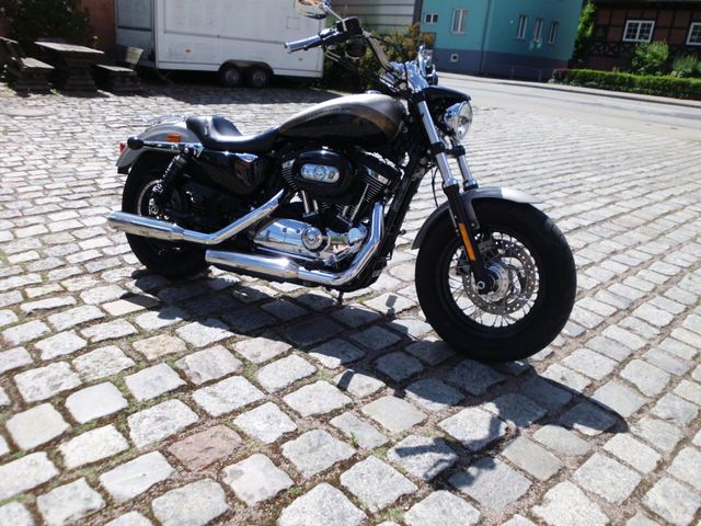 Harley-Davidson SPORTSTER XL1200C CUSTOM