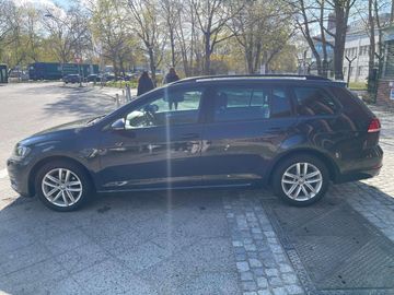 Volkswagen Golf - 11