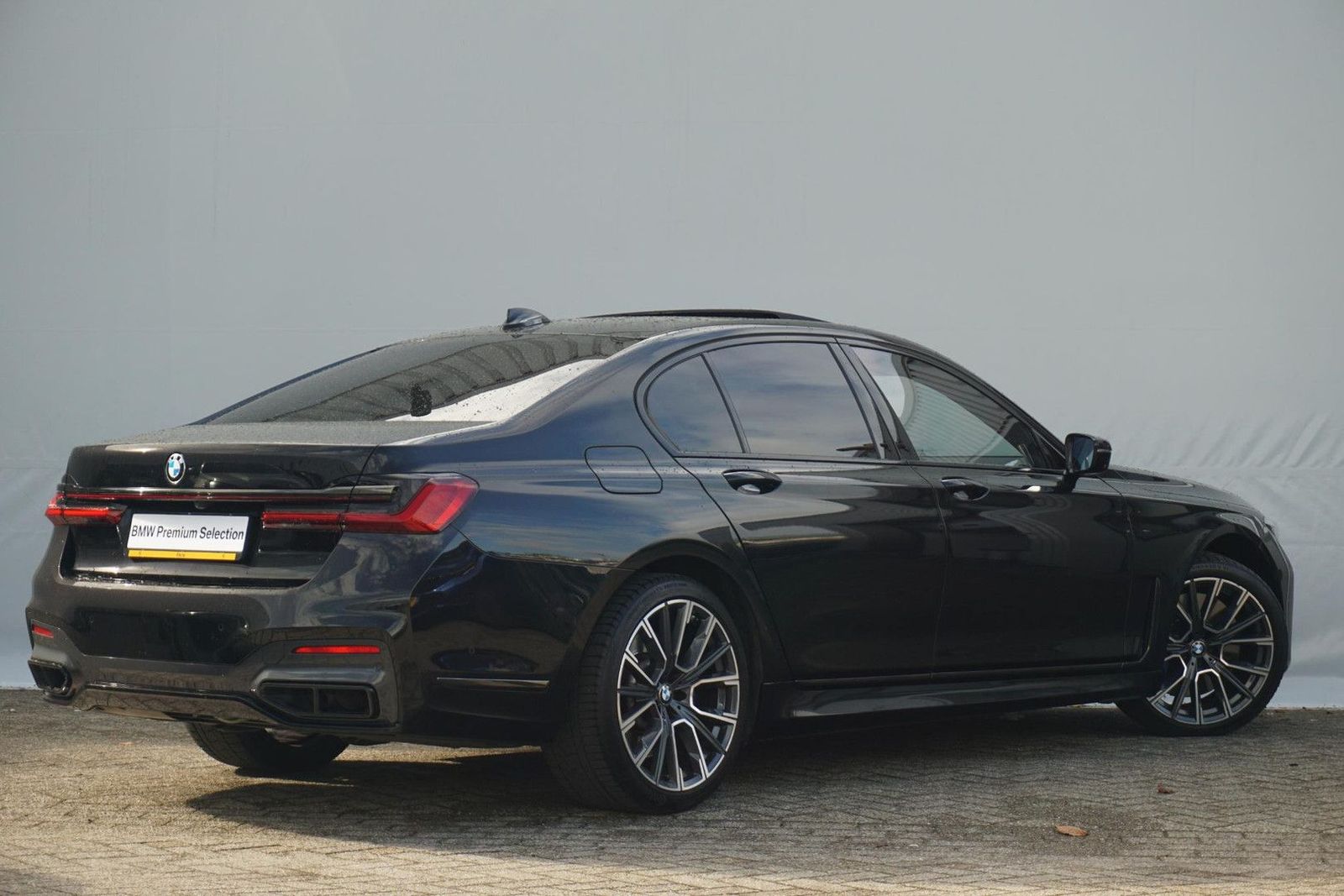 BMW 750 7-serie 750i xDrive High Executive | Schuif- imagem 2