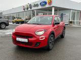 Fiat 600e RED / Parksensoren, LED-Licht, Klimaautom., - gebrauchte Fiat 600e aus dem Jahr 2024