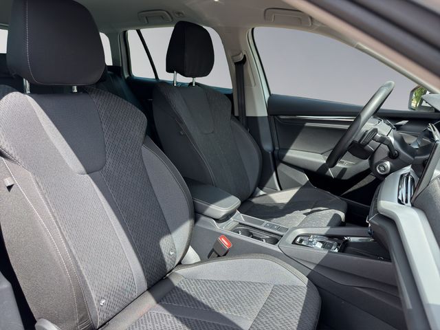 Octavia 2.0 TDI DPF Selection Plus DSG HUD LED