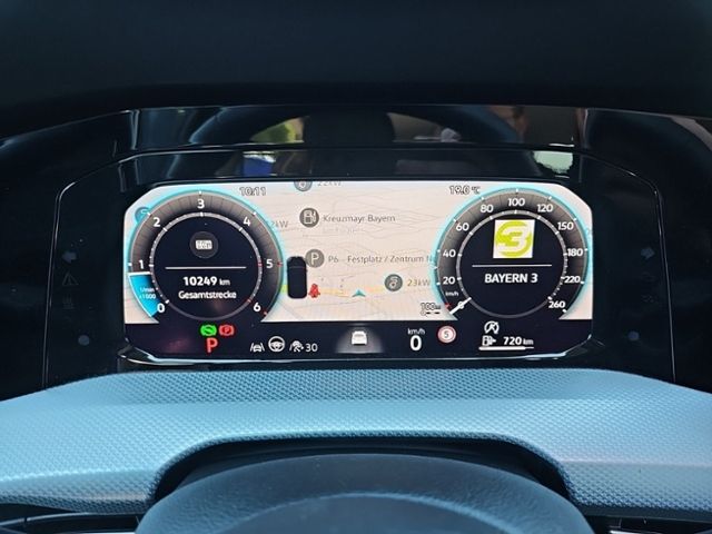 Fahrzeugabbildung Volkswagen Golf Variant 2.0 TDI DSG GOAL HUD KAMERA AHK EAS