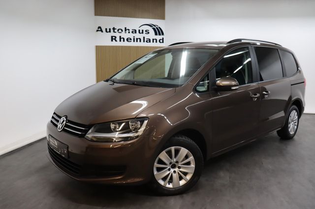 Volkswagen Sharan BMT *7-SITZER*NAVI*AHK*PDC*SHZ*KLIMA