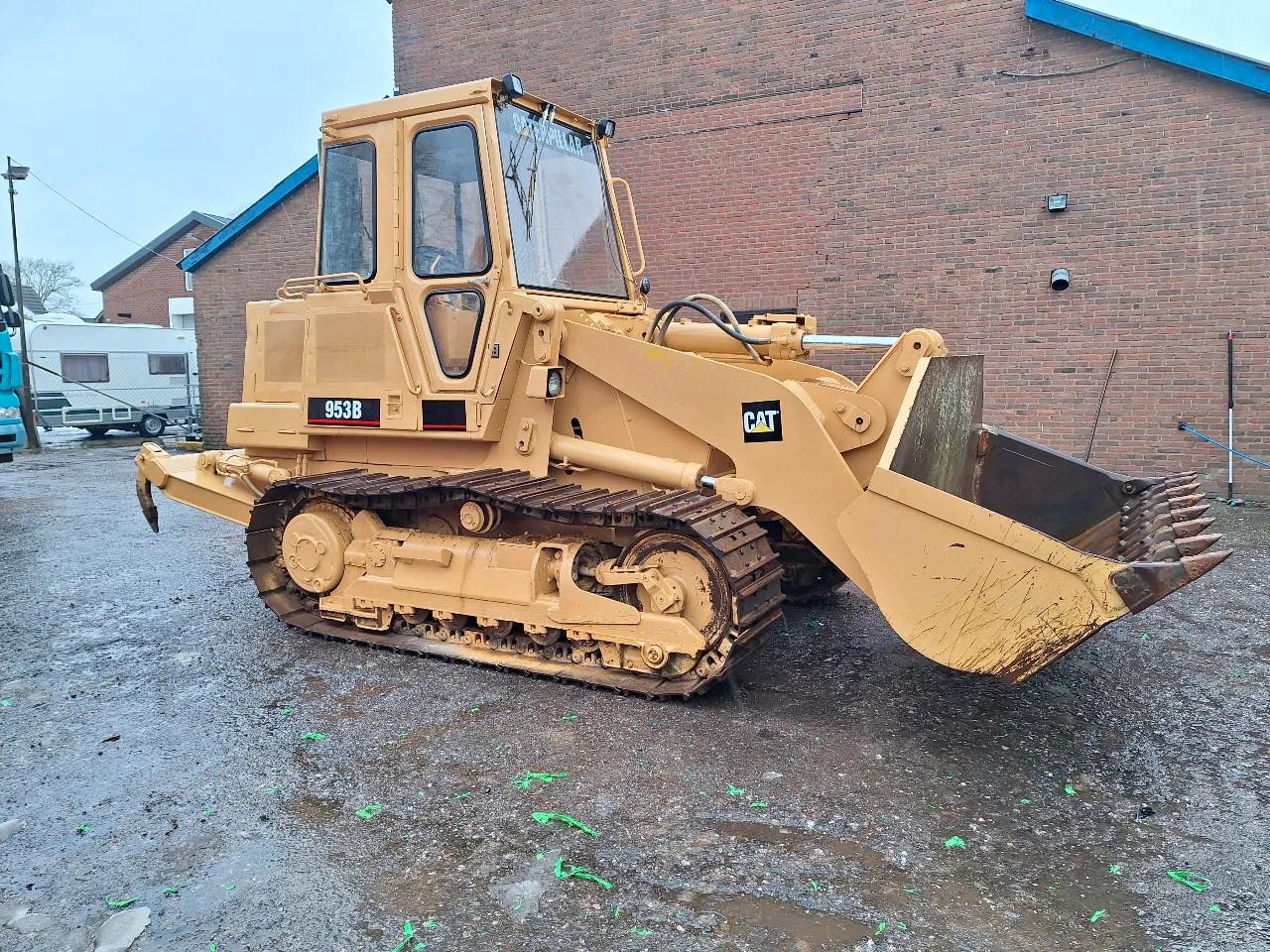 CAT 953B