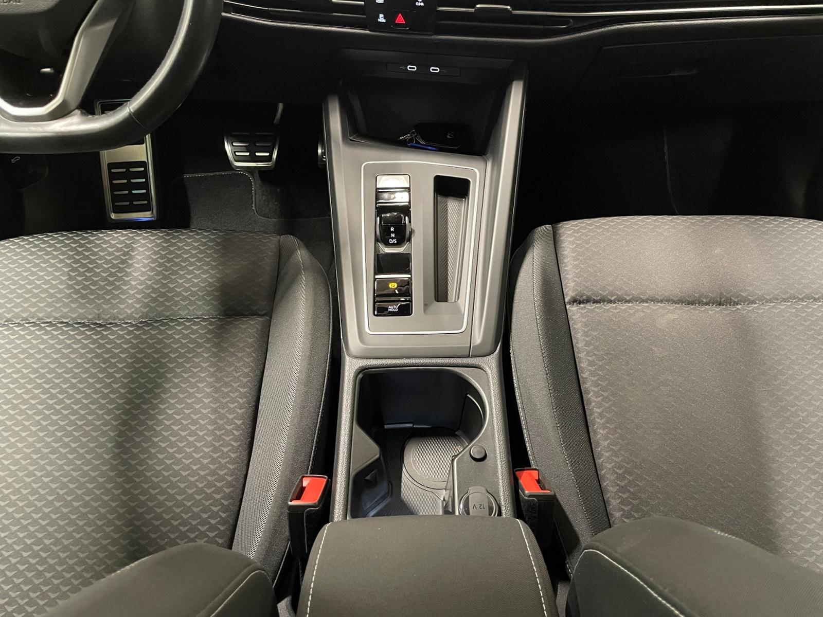 Volkswagen Golf VIII Active 1.0 eTSI DSG LED ACC KAM, миниатюра 21