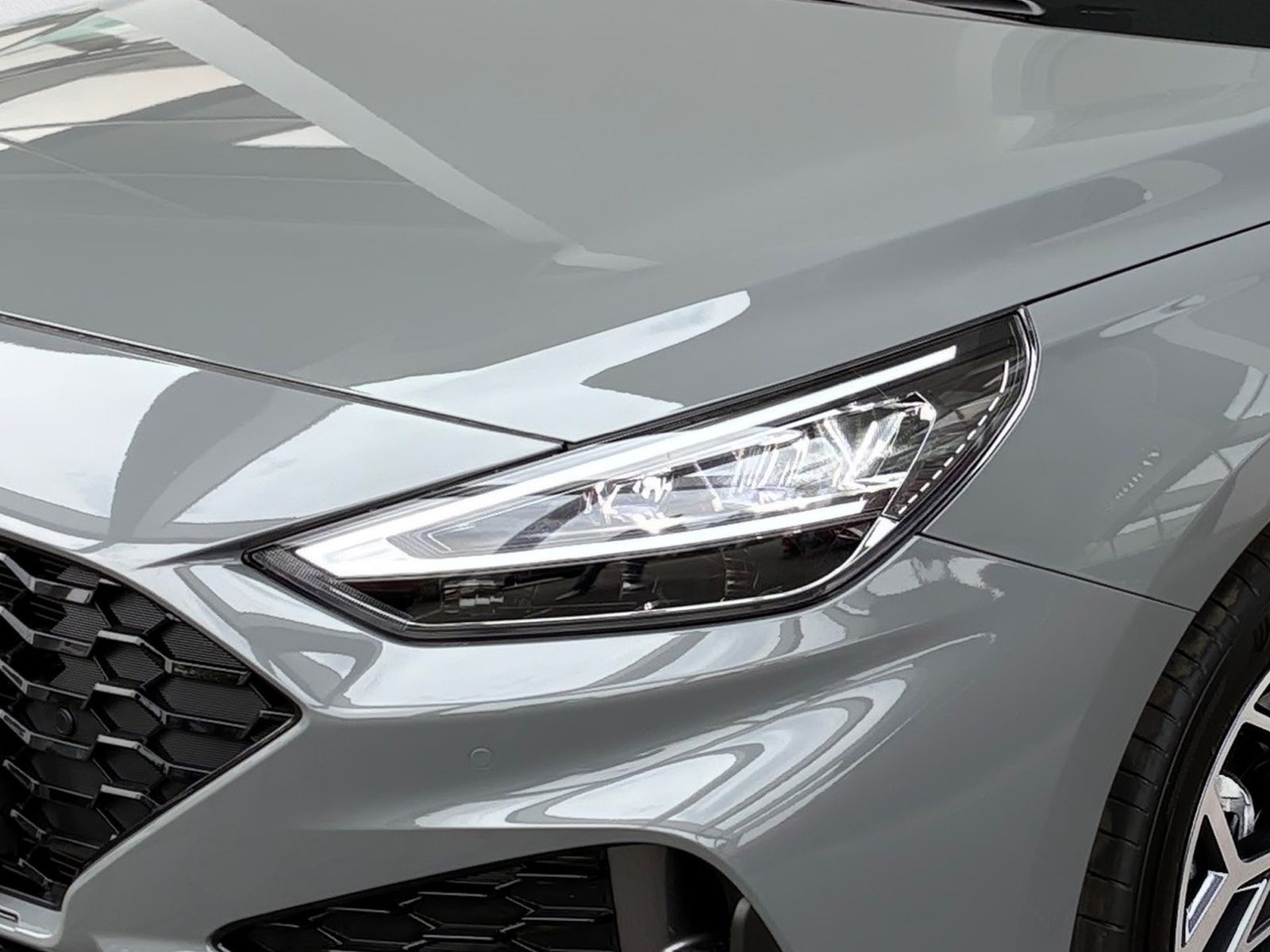 Fahrzeugabbildung Hyundai i30 1.6 T-GDI N Line Kamera,LED,Navi,Pano,SHZ,SD