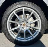 Porsche Macan S - Porsche Macan SUV