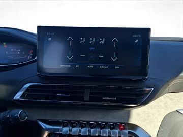 Peugeot 3008 GT 1.2 136 Kam.+KeyLess+LED+Navi+Pano+SD
