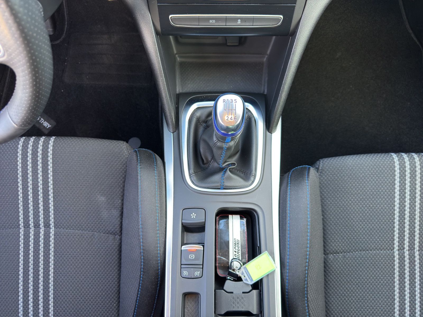 Fahrzeugabbildung Renault Megane IV GT-Line Navi*Tempo*LED*2-Zonen*DAB