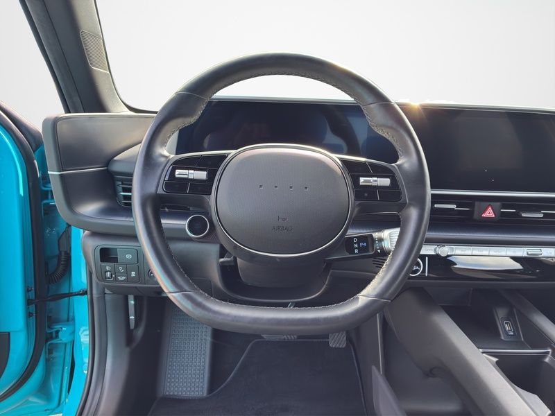 Fahrzeugabbildung Hyundai IONIQ 6 ELEKTRO 53 kWh SHZ LHZ NAVI LED KAMERA