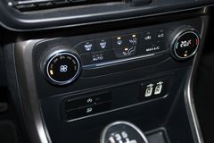 Fahrzeugabbildung Ford EcoSport 1.0 EcoBoost COOL & CONNECT + AHK 1.Hd