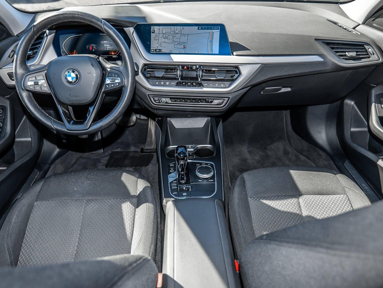 BMW 120i NAVI LED PDC V+H DAB Tempomat Sitzheiz. LM