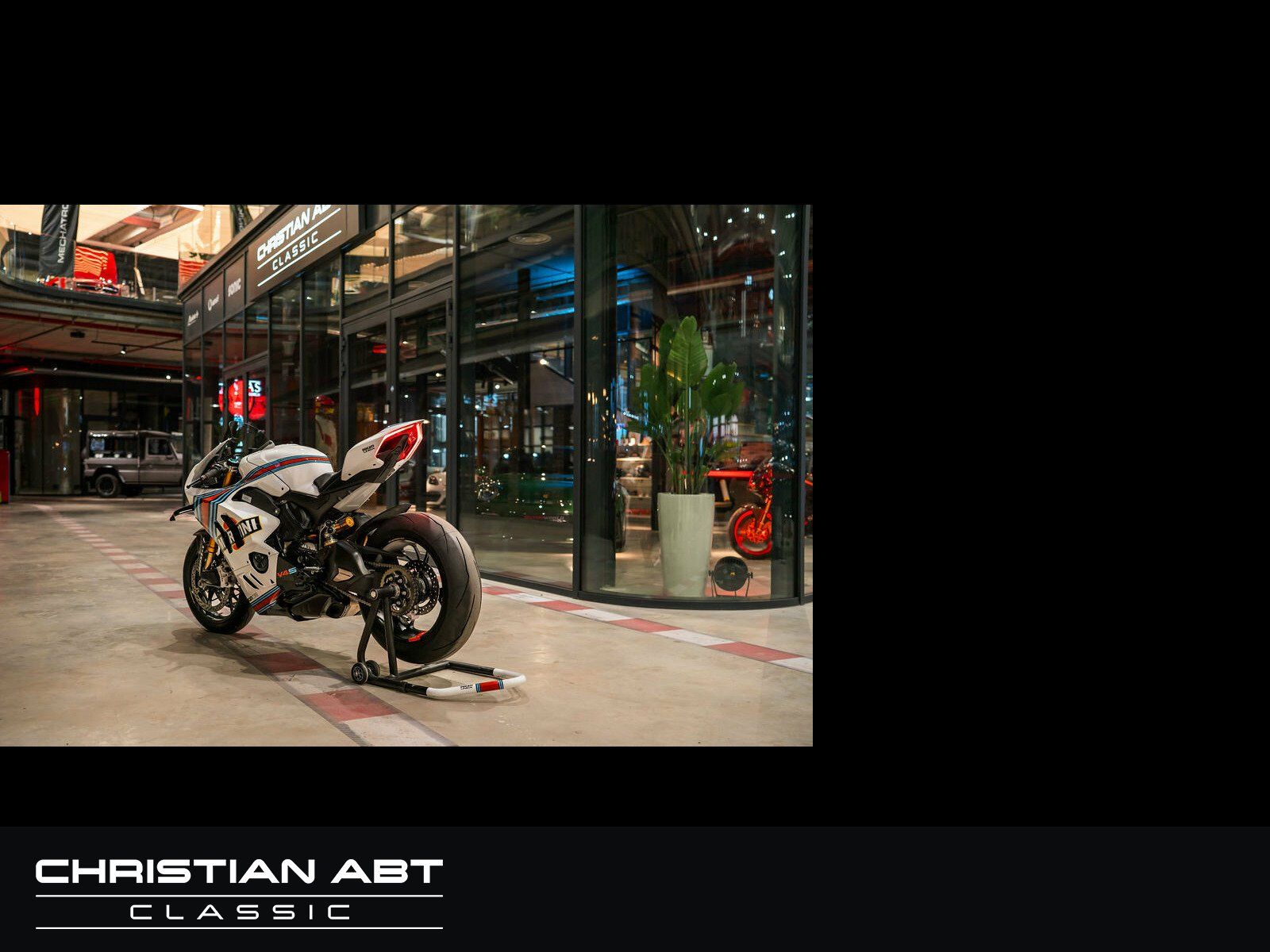 Fahrzeugabbildung Ducati Ducati VS4 Panigale *Unica Martini 1of1*