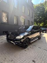 Mercedes-Benz ML 350 BlueTEC 4MATIC - - Mercedes-Benz ML 350 in Dortmund