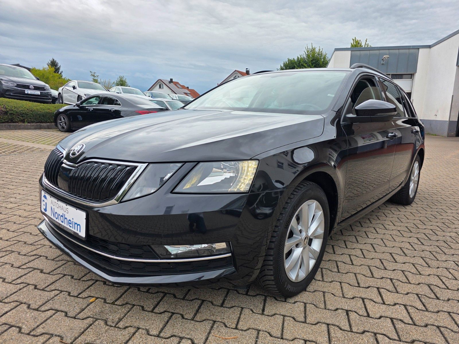 Skoda Octavia - 1