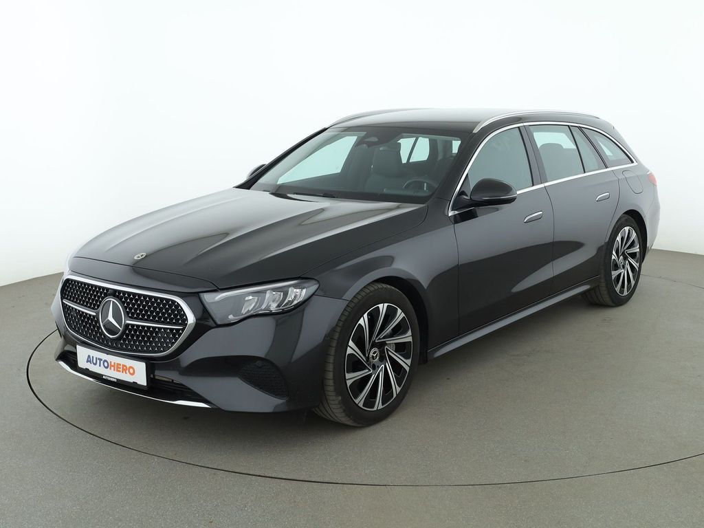 Image of Mercedes-Benz E 300