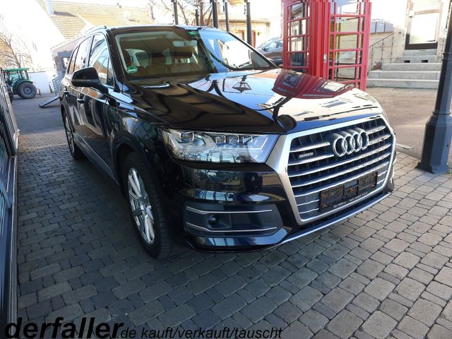 Audi Q7 3,0 TDi quattro 8-fach bereift