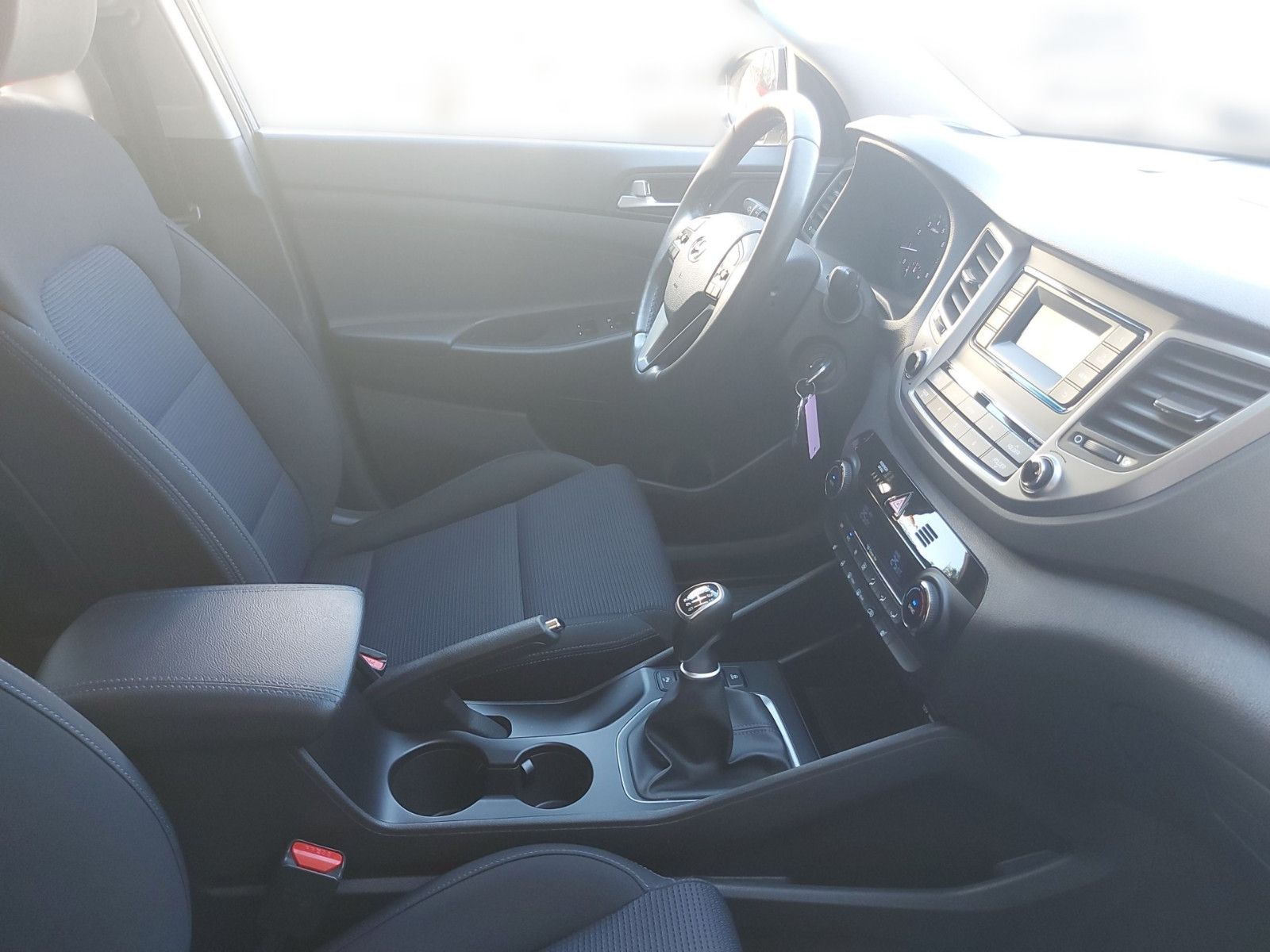 Fahrzeugabbildung Hyundai Tucson 1,6 Trend 132PS 2WD Sitzheizung PDC Klima
