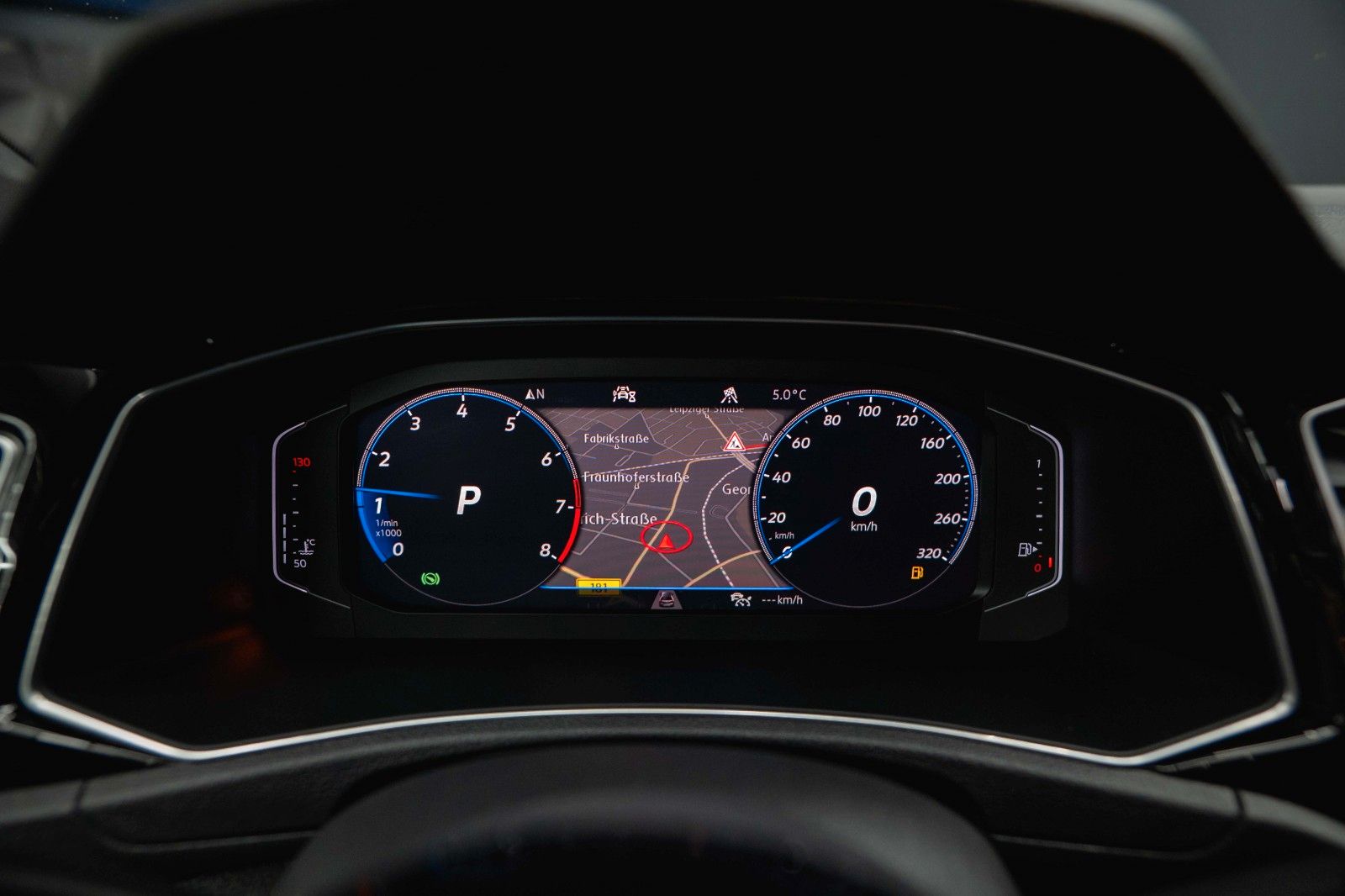 Fahrzeugabbildung Volkswagen T-Roc R 4Motion Performance *ACC*DCC*Pano*LED*