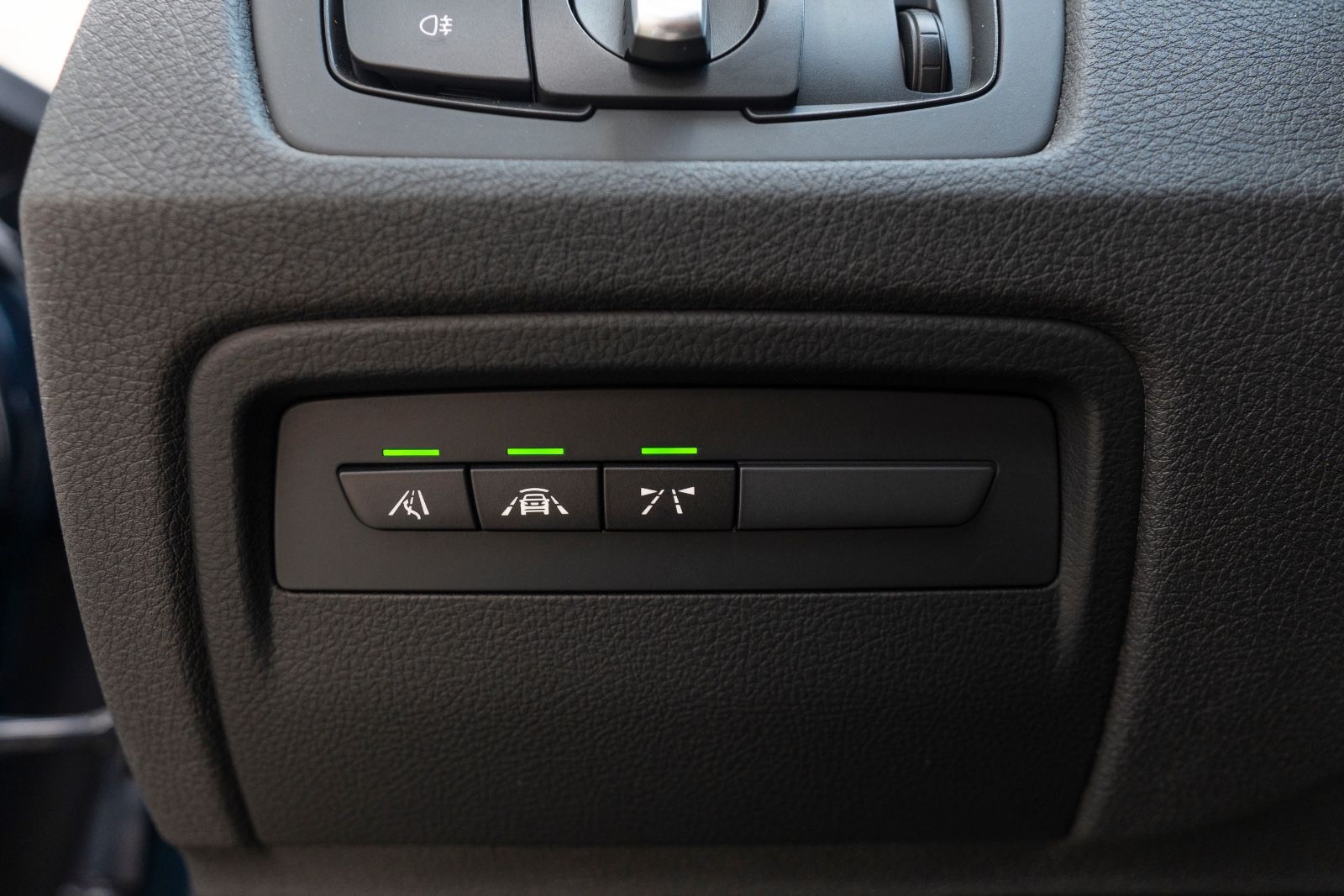 Fahrzeugabbildung BMW 435IX Coupe M-PERFORMANCE H&K HUD KAM NAV ALC