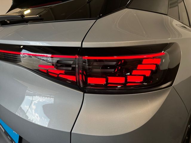 ID.4 PRO PERFORMANCE IQ.LIGHT+PANO+AR HUD+KAMERA