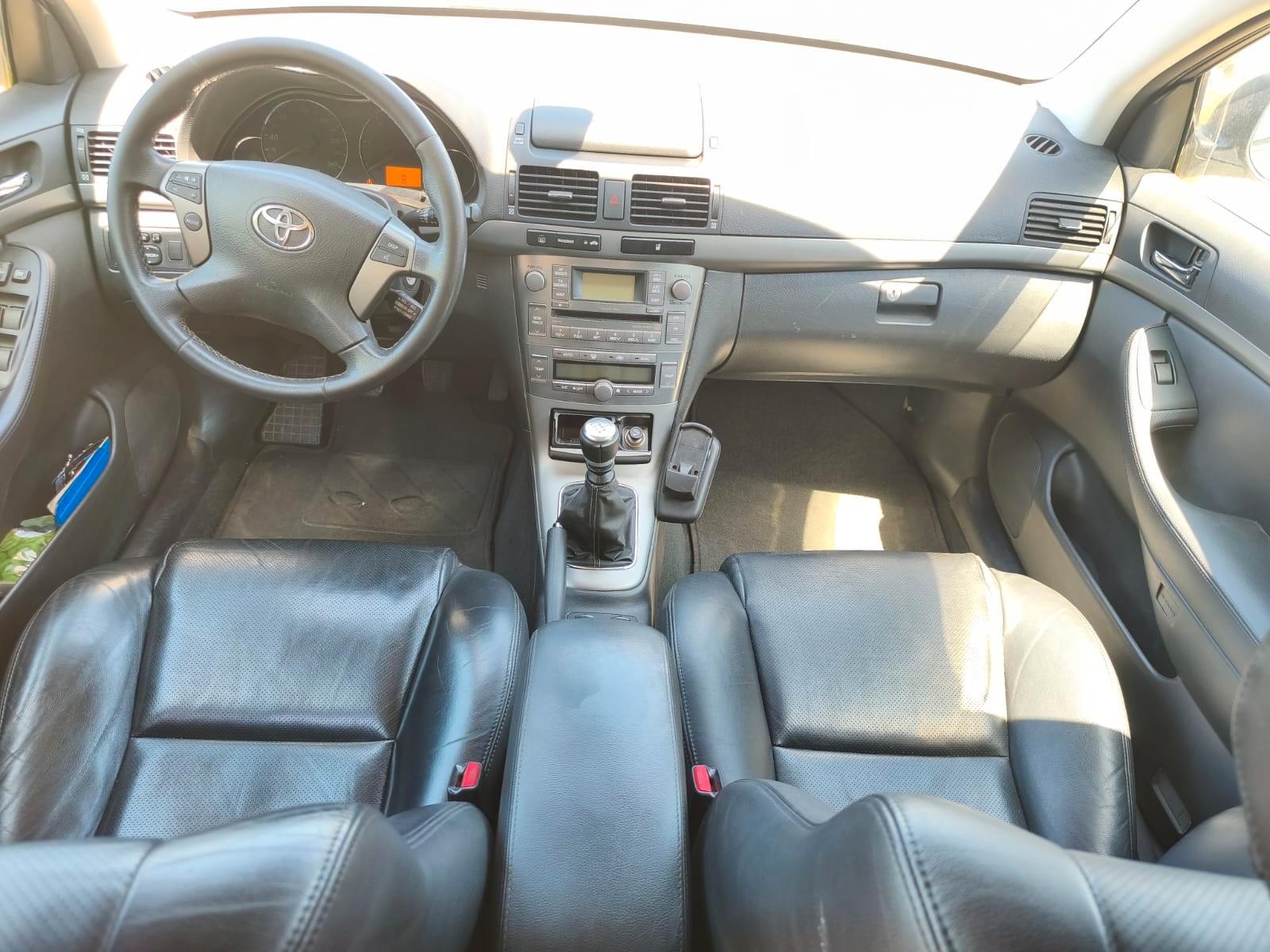 Toyota Avensis 2006 — photo 13