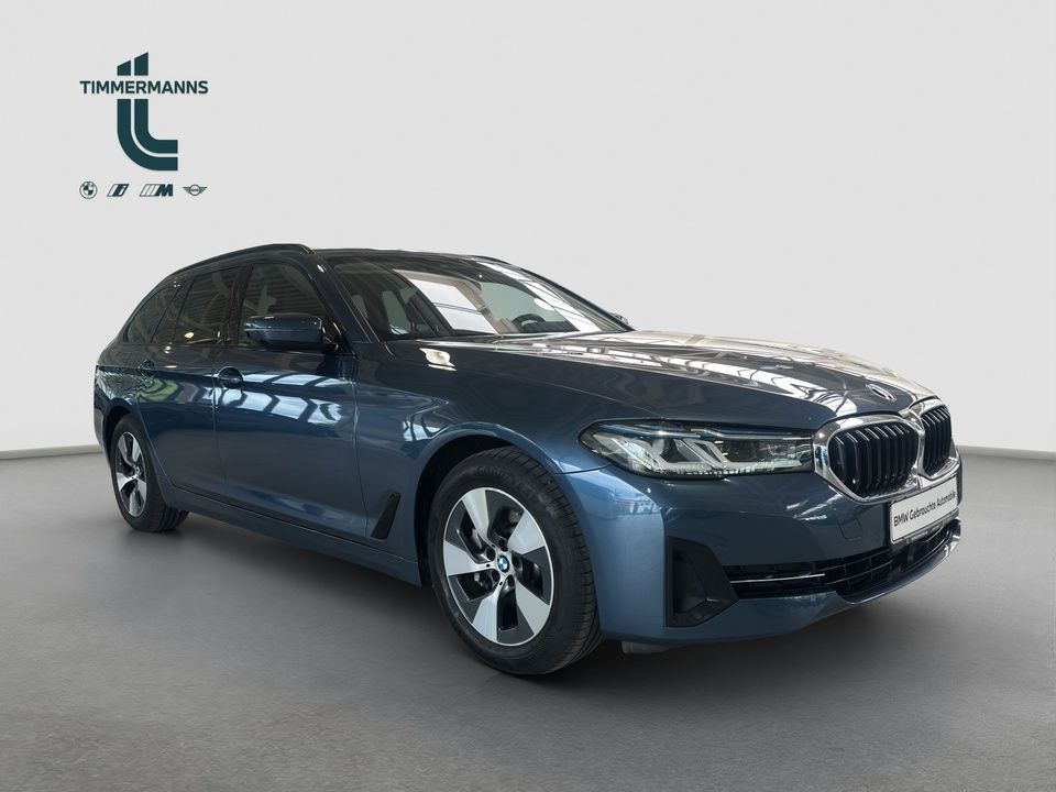 BMW 530i xDrive Touring Pano HUD AHK H&K DrAssProf foto 7