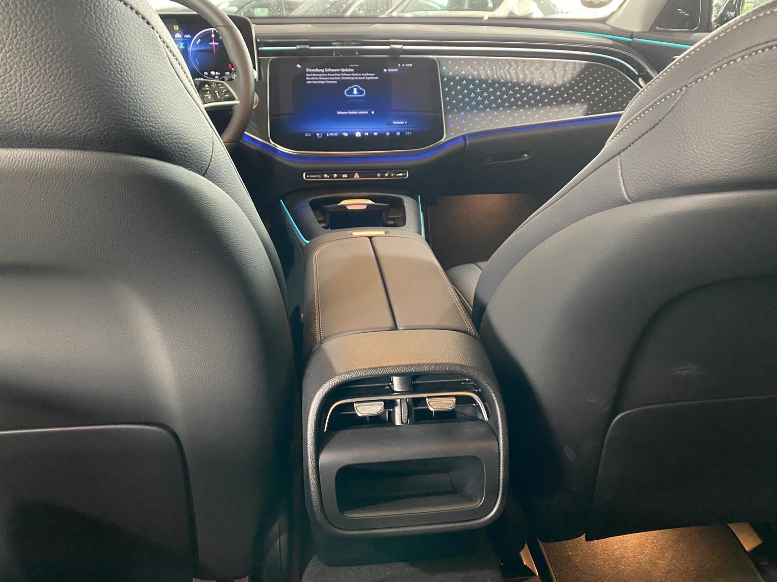 Fahrzeugabbildung Mercedes-Benz E 300 de T AMG Exclusiv/HUD/DIS/´20/AHK/