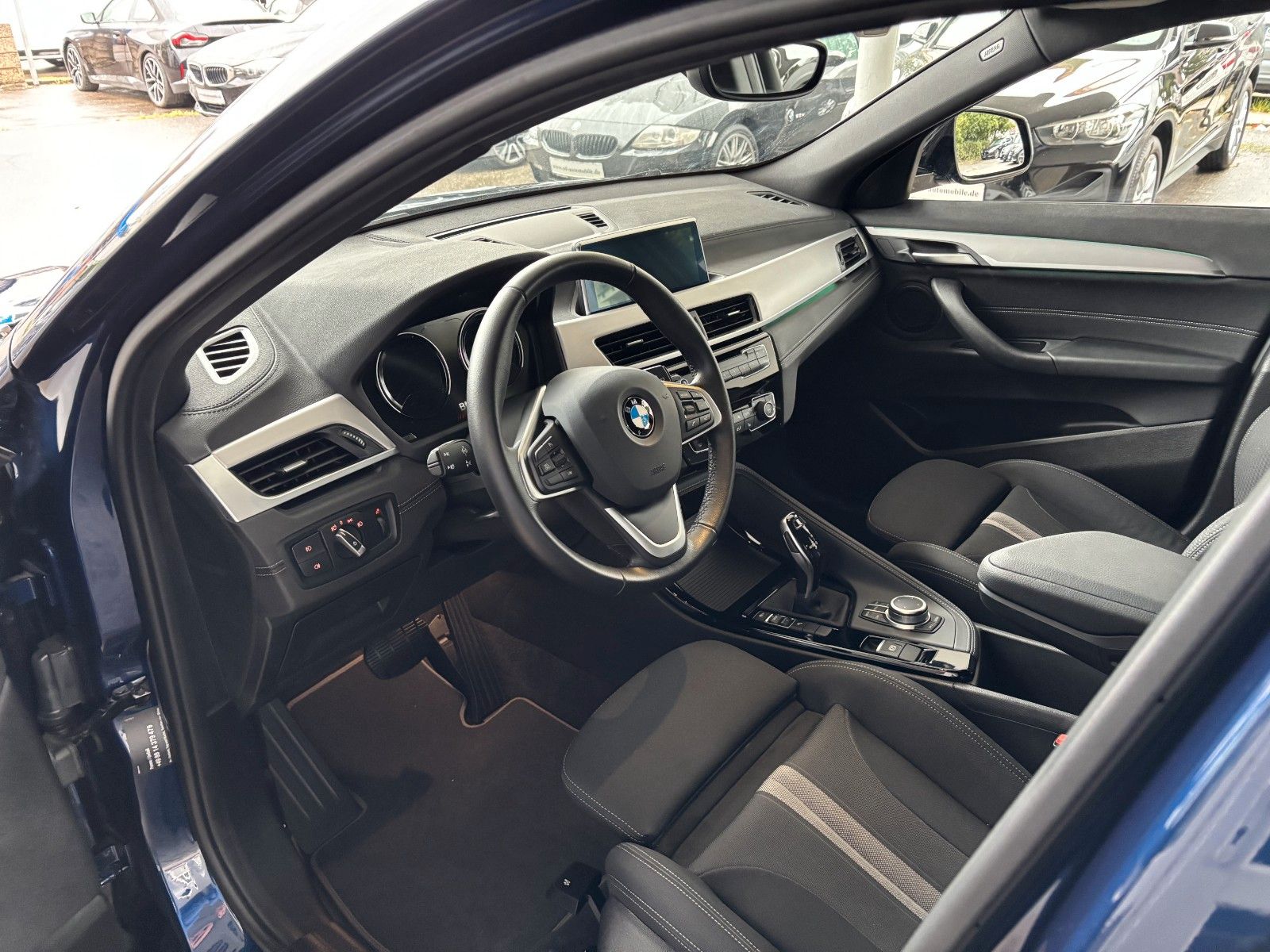 BMW X2 sDrive 20 i Advantage Plus/Navi/PDC/ foto 6