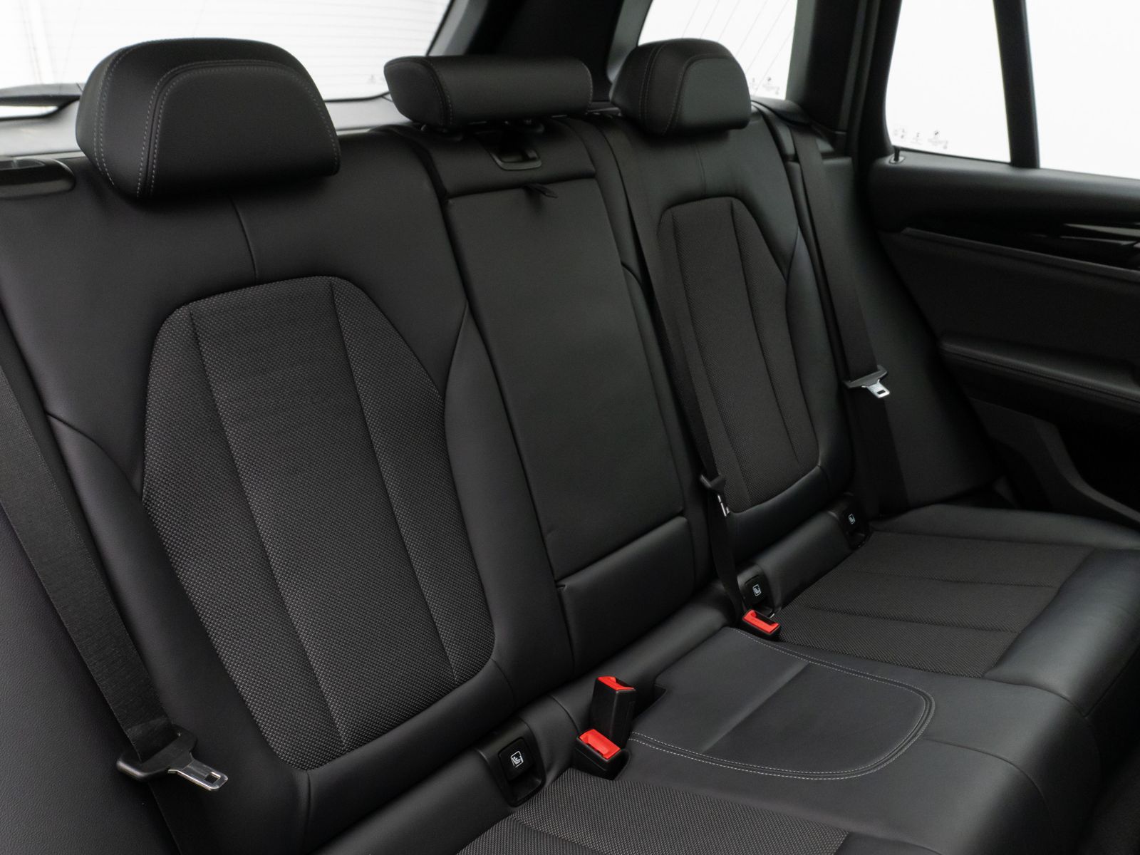 Fahrzeugabbildung BMW X3 xD30e Panorama DAB HiFi Leder M Sport 20Zoll