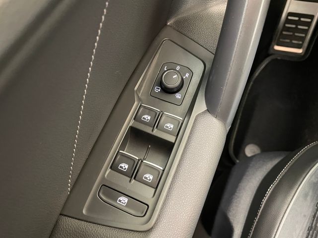 Tiguan Allspace R-Line 4M 2.0 TSI DSG 7-SITZER N