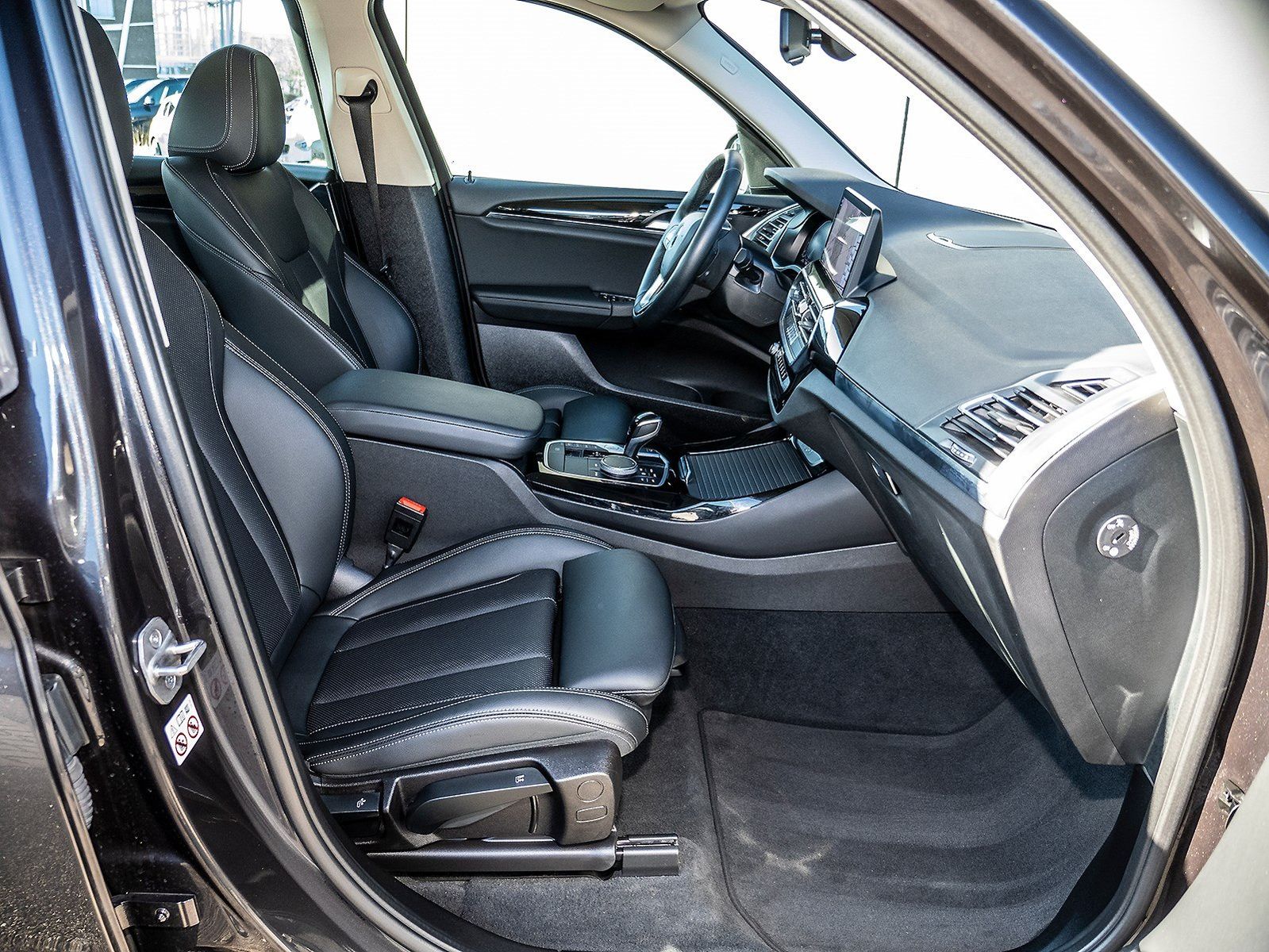 BMW X3 xDrive30e LED SH Sportsitz HiFi Navi Cam 1VB  foto 5