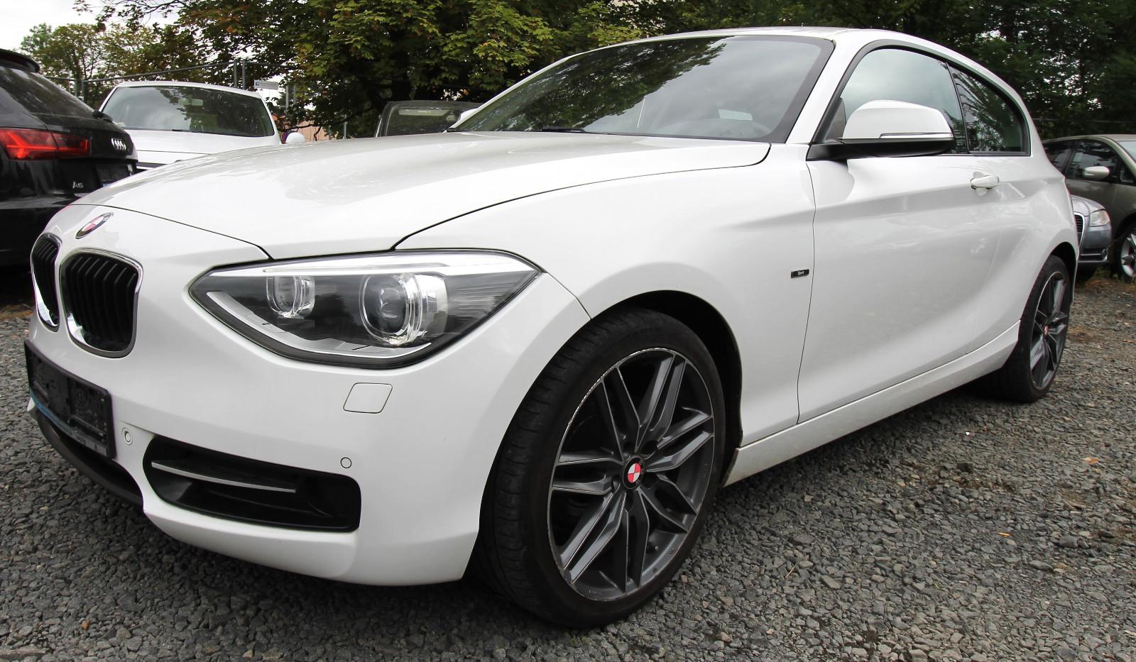 BMW 116 i SportLine Xenon Tel Motor ruckelt