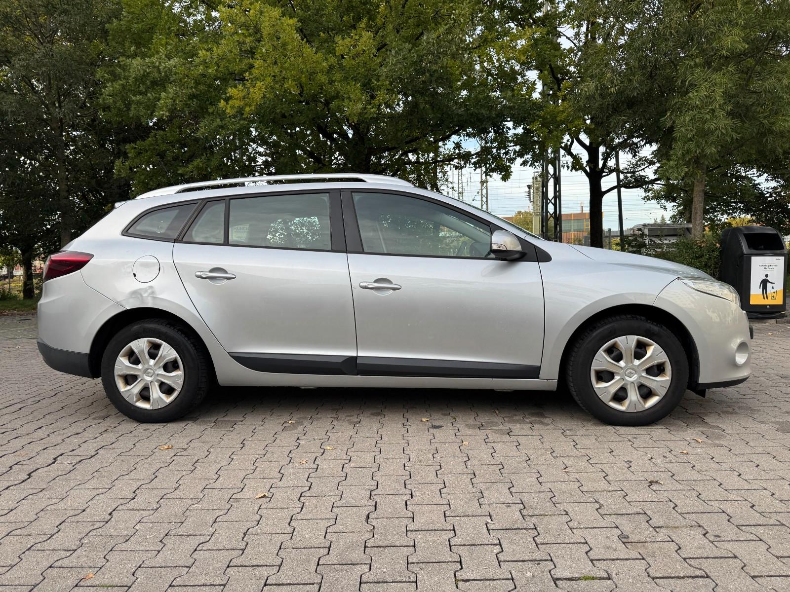 Renault Megane 2011 — engine 1.461 cm³, 106 HP (78kW)