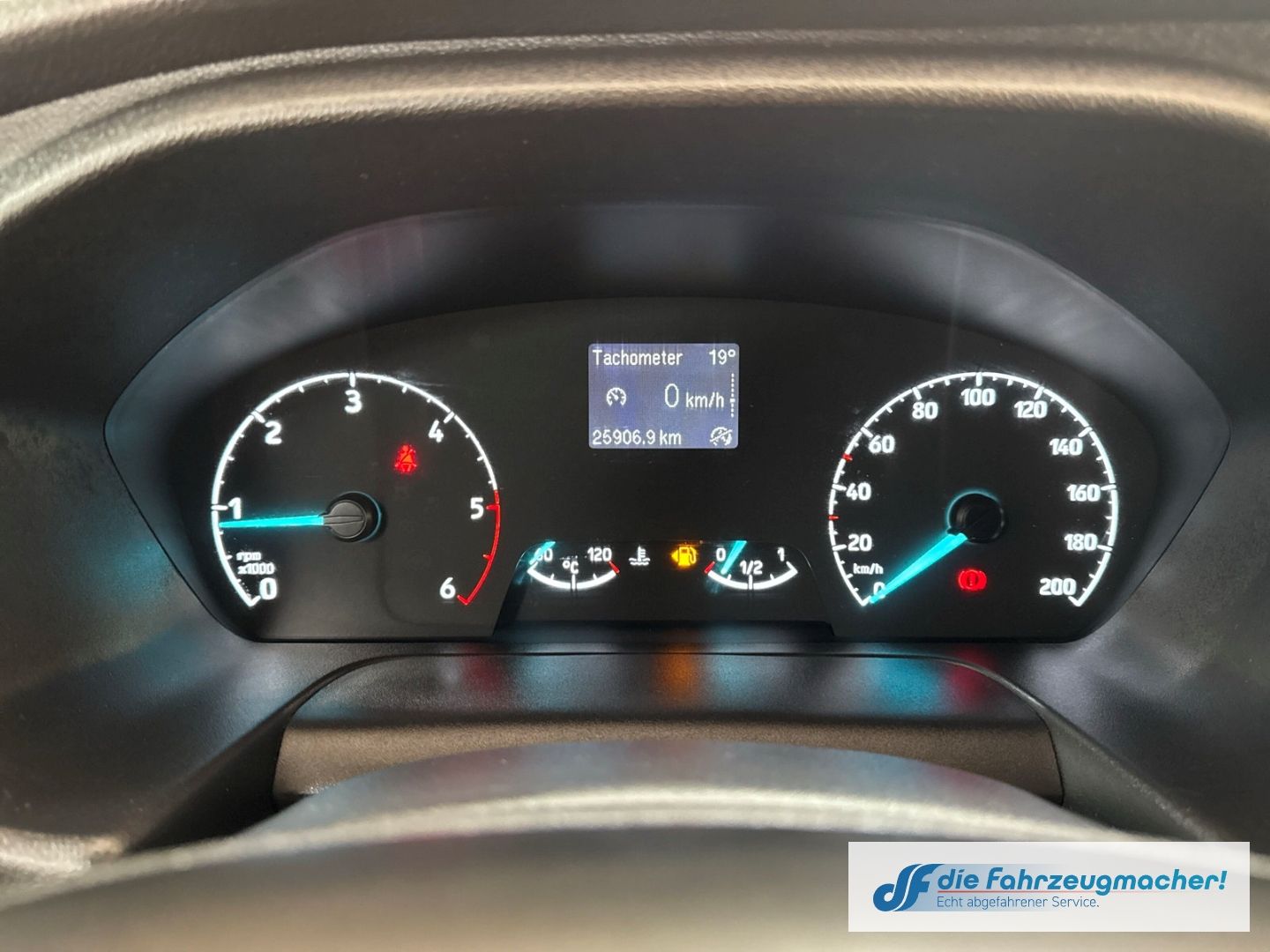 Fahrzeugabbildung Ford Transit Custom 320 L1 Trend 2.0 TDCi EU6d *9202
