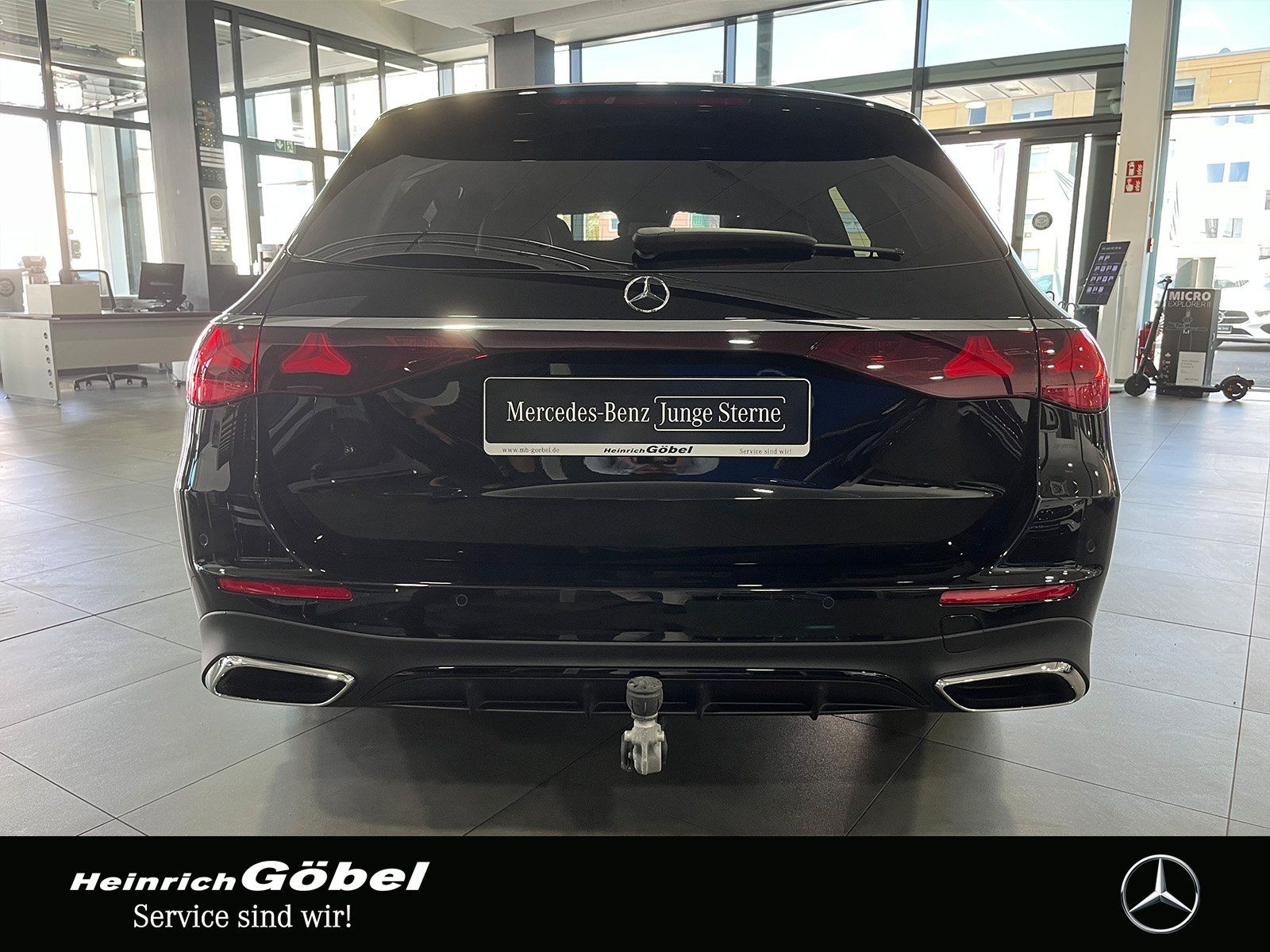 Fahrzeugabbildung Mercedes-Benz E 220 d T AMG+SUPERSCREEN+NIGHT+ KAMERA+CARPLAY