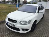Skoda Octavia RS Combi *NEUER MOTOR* Leder Navi 8-Fach - Skoda Octavia aus 2011: Combi RS