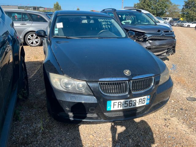 BMW 320d / FR563