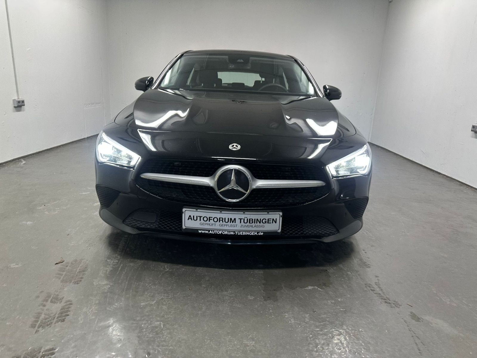 Fahrzeugabbildung Mercedes-Benz CLA 200 SB *KAMERA*AMBILIGHT*PANO*KEYLESS*LED