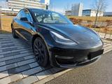 Tesla Model 3 LongRange79AWD BLACK PANO STDHZ - Tesla Model 3 in Stuttgart