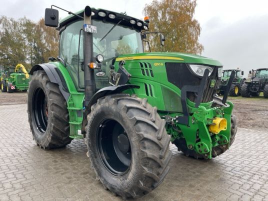 John Deere 6150R