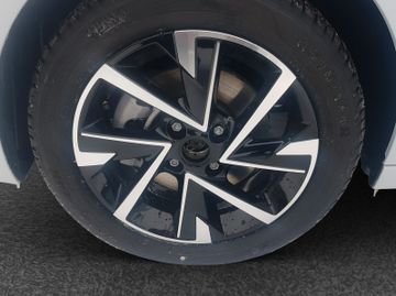 Fotografie 13 des Opel Corsa F GS Kamera Sitz-/Lenkradheizung