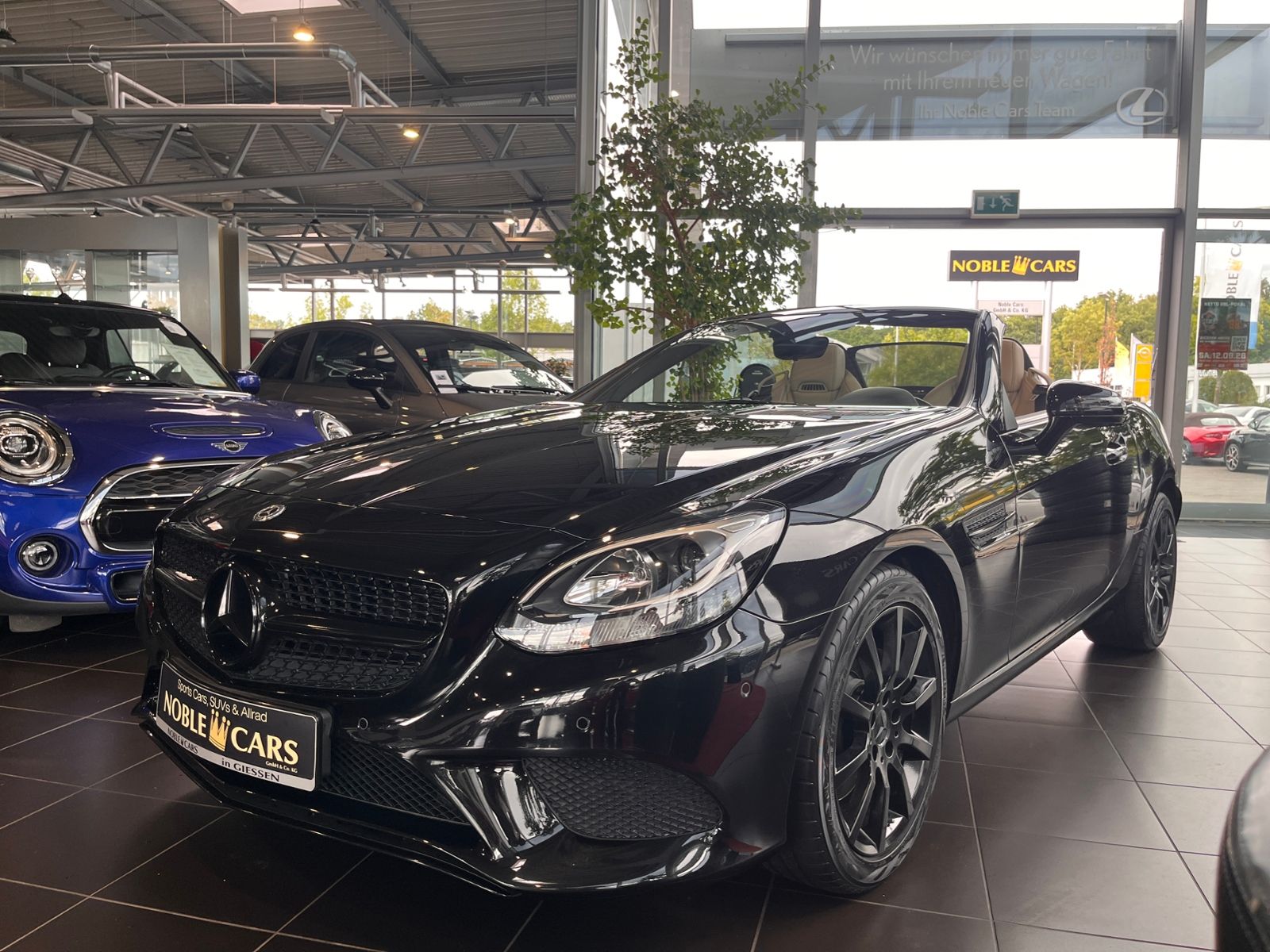 Fahrzeugabbildung Mercedes-Benz SLC 300 KLIMA NAV SHZ LEDER BEIGE