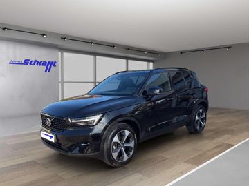 Volvo XC40 Plus Dark B4 Mild-Hybrid