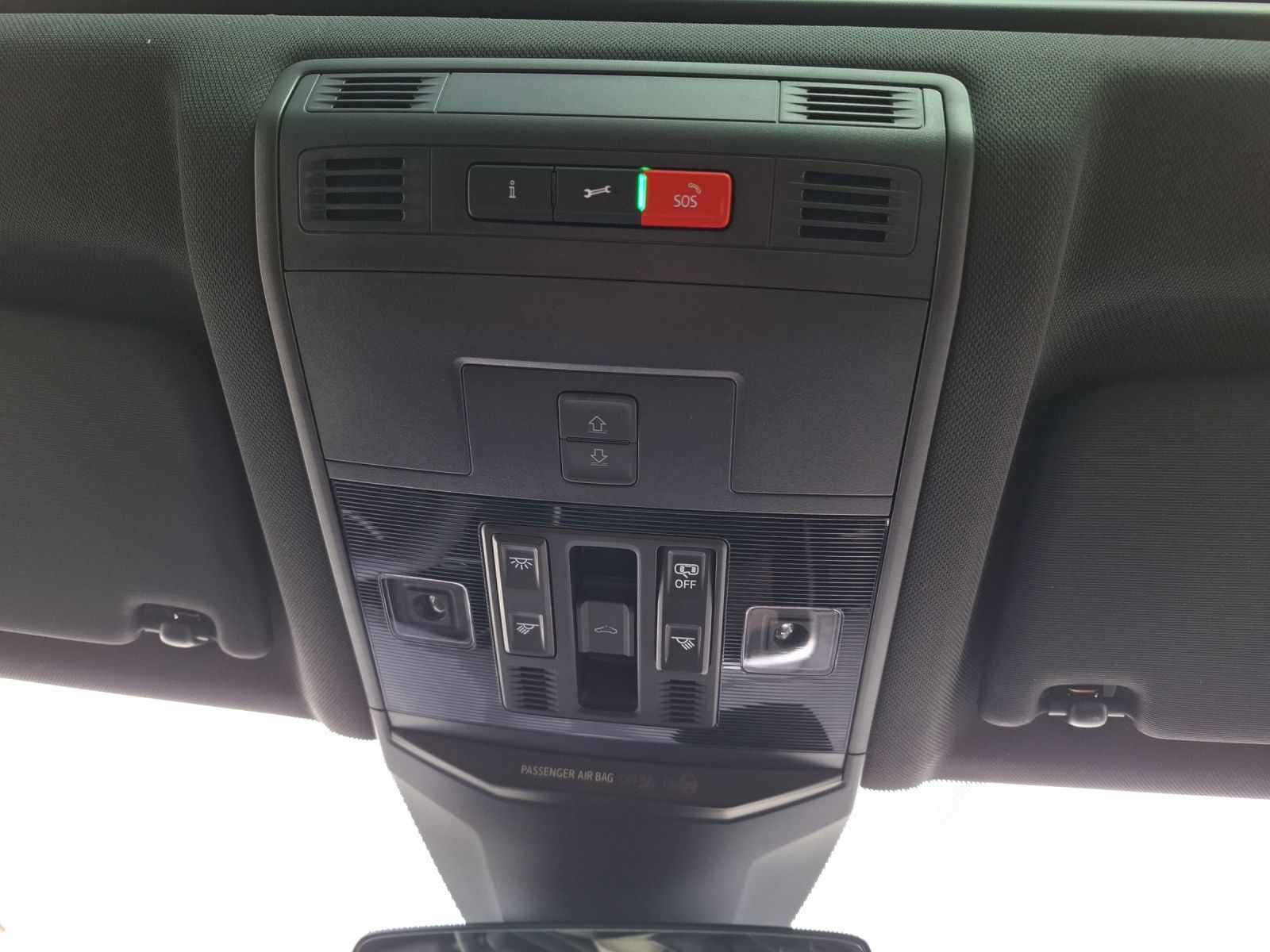 Fahrzeugabbildung Volkswagen T-Roc R 4M Matrix Navi Akrapovic Pano AID ACC RF