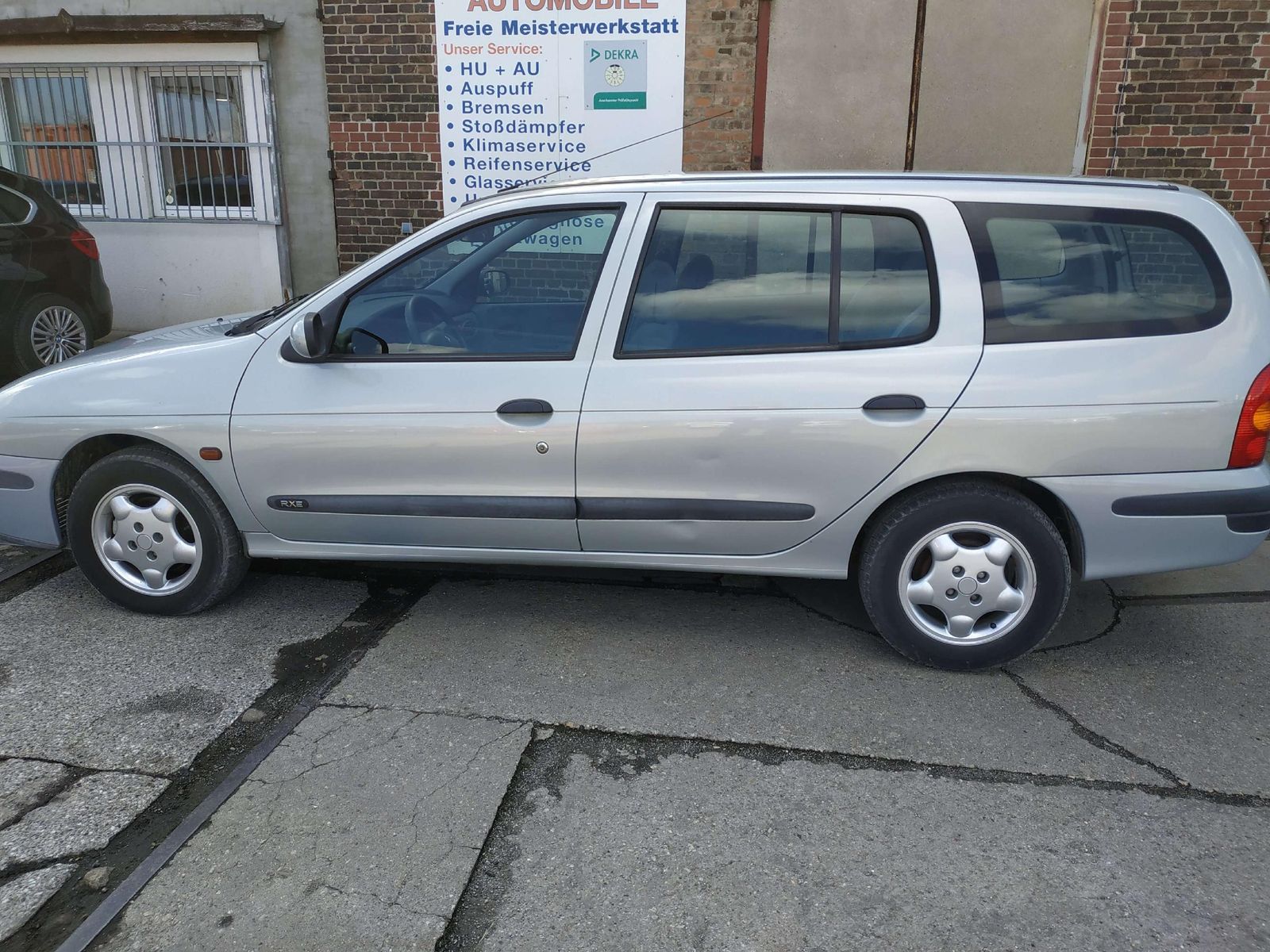 Megane Grandtour 1.4/ TÜV NEU/ Klima/ ALU – Bild 3