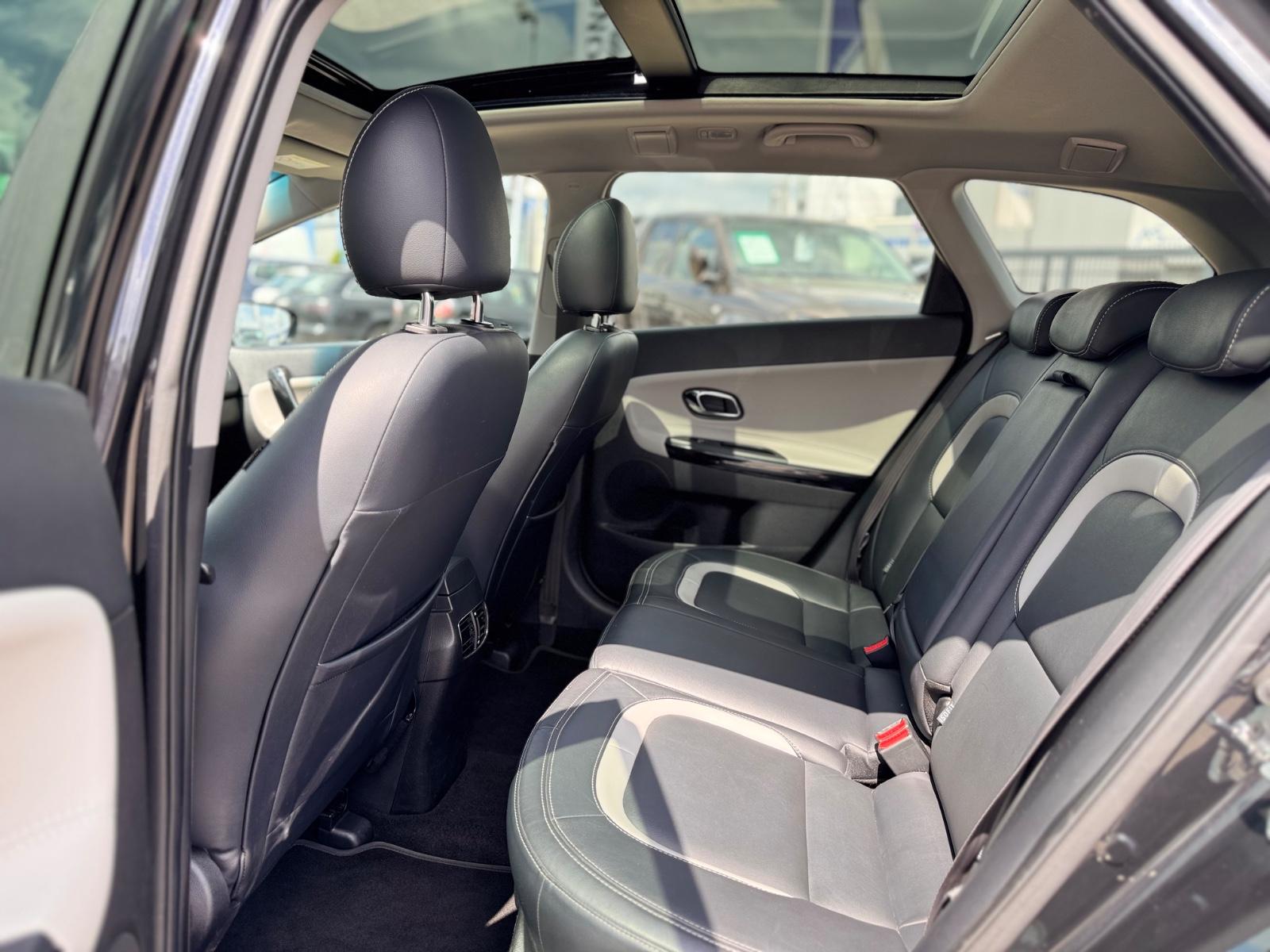Kia Ceed Sportswagon Platinum Edition Aut.