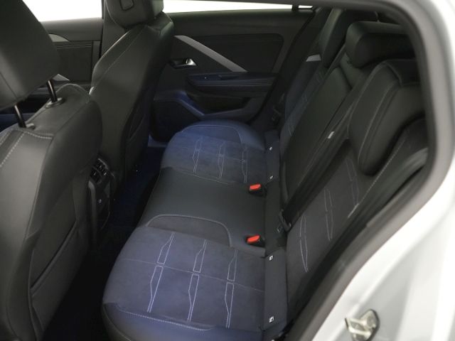 Astra L ST ULTIMATE AT+NAVI+360 GRAD KAMERA+SCHI