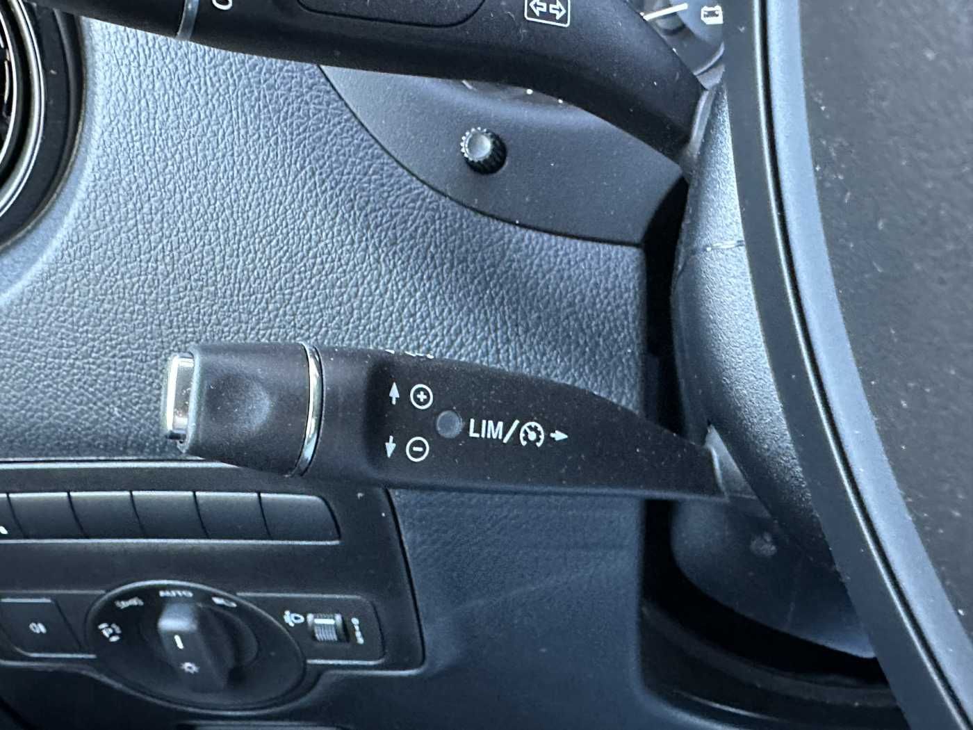 Fahrzeugabbildung Mercedes-Benz eVito 112 Klima Kamera Audio 30 Sitzheiz Tempom.